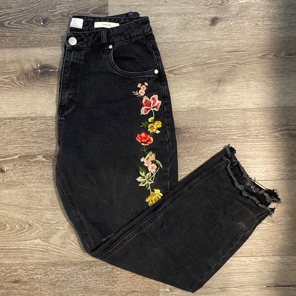 Cotton On Denim - High Rise 90s Embroidered Cotton On Jeans